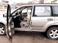 Usata Nissan X-Trail 136 CV (100 kW) 2003 Grigio SUV