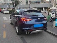 Usata Alfa Romeo Stelvio Executive 179 CV (131 kW) 2018 Blu/azzurro SUV