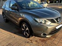Gebraucht Nissan Qashqai Tekna 115 PS (84 kW) 2016 Grau SUV