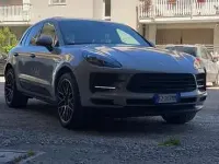 Usata Porsche Macan 245 CV (180 kW) 2020 Grigio SUV
