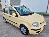 Usata Fiat Panda 69 CV (50 kW) 2011 Giallo Utilitaria