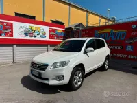 Usata Toyota RAV4 150 CV (110 kW) 2010 Bianco SUV