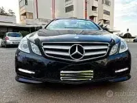 Usata Mercedes E500 Elegance 408 CV (300 kW) 2012 Nero Cabrio