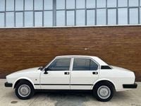 Usata Alfa Romeo Alfetta 121 CV (88 kW) 1982 Berlina