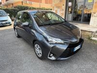 Usata Toyota Yaris Lounge 72 CV (52 kW) 2019 Grigio Utilitaria