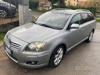 Usata Toyota Avensis 126 CV (92 kW) 2009 Grigio Station wagon