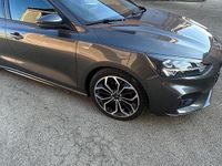 Usata Ford Focus ST-Line 120 CV (88 kW) 2020 Grigio Berlina