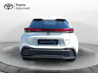 Usata Toyota C-HR Trend 140 CV (102 kW) 2024 Bianco SUV