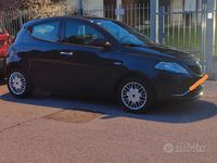 Usata Lancia Ypsilon Silver 95 CV (69 kW) 2017 Blu Utilitaria