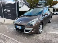 Usata Renault Scenic E-Tech Luxe 110 CV (80 kW) 2010 Marrone Monovolume