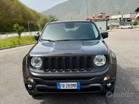 Usata Jeep Renegade 170 CV (125 kW) 2015 Grigio SUV