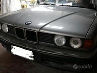 Begagnad BMW 735 220 HK (161 kW) 1987 Grå Sedan