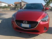 Usata Mazda 2 Exceed 105 CV (77 kW) 2017 Arancione Berlina