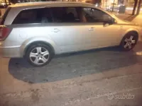 Usata Opel Astra 80 CV (58 kW) 2008 Station wagon