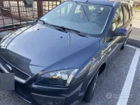 Usata Ford Focus 90 CV (66 kW) 2006 Grigio Station wagon