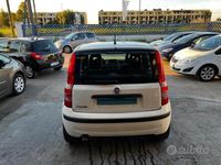 Usata Fiat Panda Active 69 CV (50 kW) 2012 Bianco Utilitaria