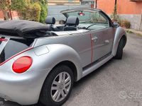 Usata VW New Beetle 101 CV (74 kW) 2004 Grigio Utilitaria