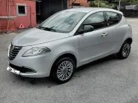 Usata Lancia Ypsilon 80 CV (58 kW) 2013 Grigio Utilitaria