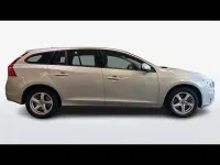 Usata Volvo V60 Momentum 150 CV (110 kW) 2018 Grigio chiaro Station wagon