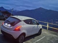 Usata Lancia Ypsilon Silver 80 CV (58 kW) 2013 Bianco Utilitaria