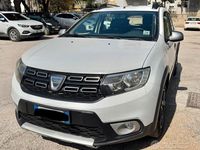 Usata Dacia Sandero Stepway 90 CV (66 kW) 2017 Bianco Utilitaria