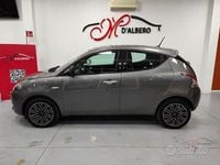 Usata Lancia Ypsilon Gold 70 CV (51 kW) 2023 Grigio Utilitaria