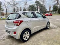 Usata Hyundai i10 67 CV (49 kW) 2015 Argento Utilitaria