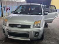 Usata Ford Fusion 68 CV (50 kW) 2008 Argento Monovolume