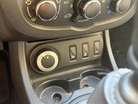 Usata Dacia Duster 110 CV (80 kW) 2016 Bianco SUV