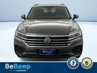 Usata VW Touareg Style 231 CV (169 kW) 2019 Grigio metallizzato SUV