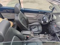 Usata VW New Beetle 115 CV (84 kW) 2004 Blu Utilitaria