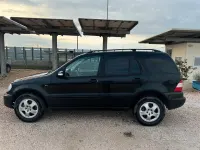 Usata Mercedes ML270 163 CV (119 kW) 2003 Nero SUV