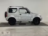 Usata Suzuki Jimny 82 CV (60 kW) 2002 Grigio SUV