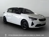 Usata Opel Corsa GS Line 101 CV (74 kW) 2023 0q bianco puro Utilitaria