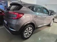 Usata Renault Captur Intens 101 CV (74 kW) 2021 Grigio SUV