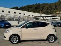 Usata Lancia Ypsilon Gold 95 CV (69 kW) 2016 Beige Utilitaria