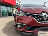 Usata Renault Scénic IV Intens 150 CV (110 kW) 2019 Bordeaux / metallizzato Monovolume