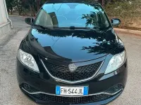Usata Lancia Ypsilon Gold 69 CV (50 kW) 2017 Nero Utilitaria