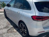 Usata Mercedes B180 136 CV (100 kW) 2019 Grigio Utilitaria