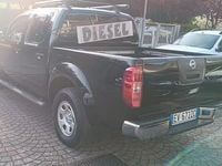 Second-hand Nissan Navara 190 CP (139 kW) 2014 Negru Pickup