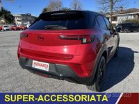 Usata Opel Mokka 101 CV (74 kW) 2024 Rosso SUV