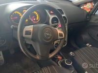 Usata Opel Corsa Enjoy 80 CV (58 kW) 2009 Bianco Utilitaria