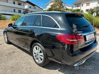 Usata Mercedes C220 194 CV (142 kW) 2018 Nero Station wagon
