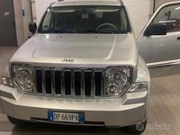 Usado Jeep Cherokee 177 CV (130 kW) 2008 Gris SUV