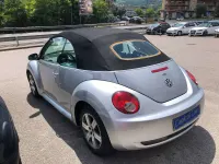 Usata VW New Beetle 105 CV (77 kW) 2007 Argento Utilitaria