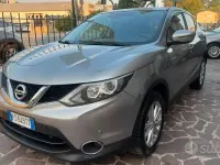Usata Nissan Qashqai 131 CV (96 kW) 2018 Grigio SUV