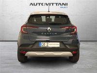 Usata Renault Captur Zen 91 CV (66 kW) 2022 Blu SUV