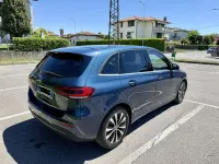Usata Mercedes B160 Business 109 CV (80 kW) 2022 Bluazzurro Utilitaria