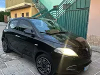 Usata Lancia Ypsilon 69 CV (50 kW) 2013 Nero Utilitaria