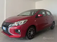 Usata Mitsubishi Space Star Intense 71 CV (52 kW) 2022 Rosso Utilitaria